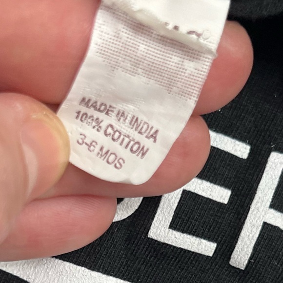 Little babe Onesie size 3-6 months nursery rhymes - Picture 2 of 4